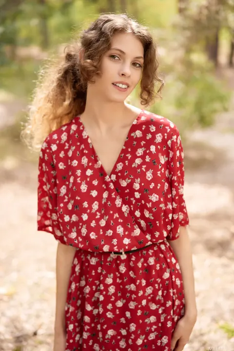 Lisa Bon: Ukrainian Brunette Poses Nude in Glamour Shoot – photo 2 of 21