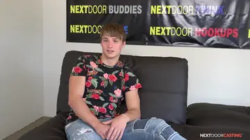 Man Masturbates and Fingers His Ass in Casting