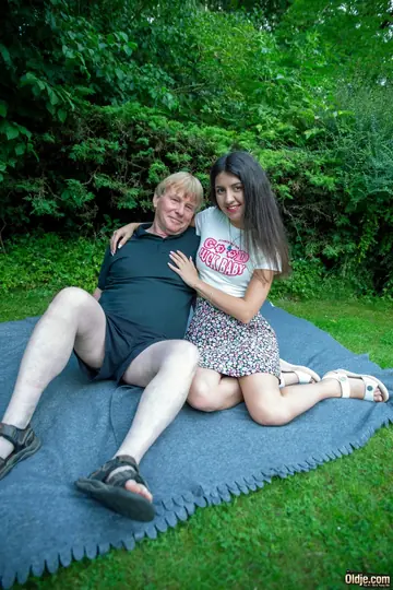 Katty West – Russian Brunette Gets Her Pussy Licked and Fucked in the Garden