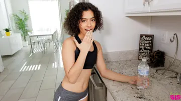 Brunette Latina in Shorts Takes Her Partner's Cock After a Handjob and Kissing