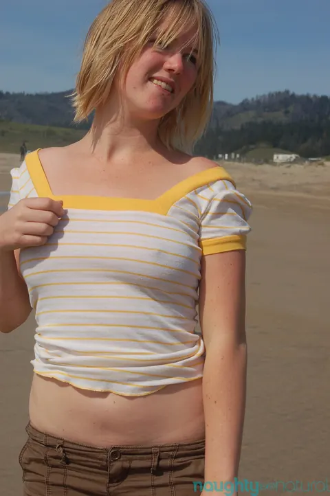 Eve Kisa: Short-Haired Blonde Amateur Shows Her Big Tits and Hairy Pussy on the Beach – photo 2 of 20