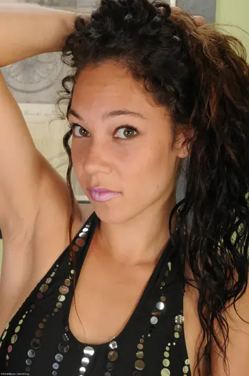 Cherri Noir – Skinny Brunette in Panties and Heels Spreads Her Hairy Pussy