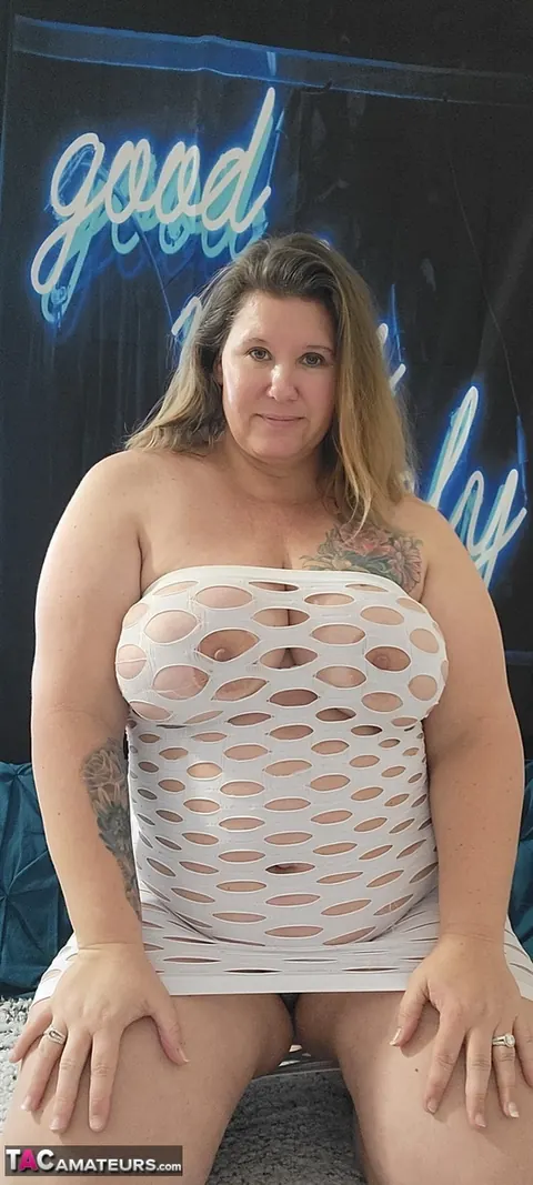 Busty Kris Ann: Busty Blonde MILF in Lingerie Strips and Spreads Her Pussy – photo 2 of 16