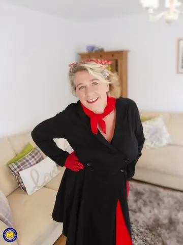 Camilla Creampie – Mature Blonde in Lingerie Teases Her Big Natural Tits