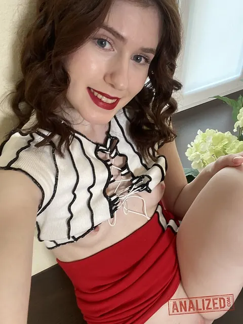 Petite Brunette Spreads Her Ass for the Camera – photo 4 of 21