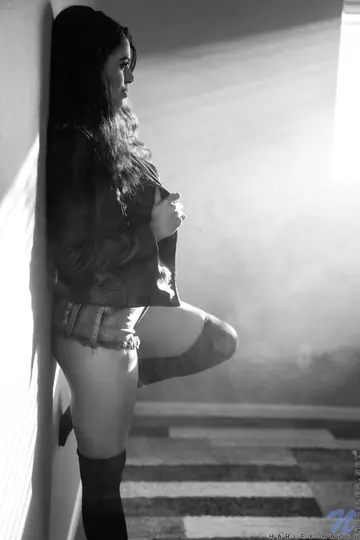 Harley Haze – Latina PAWG Masturbates with a Dildo in Her Panties