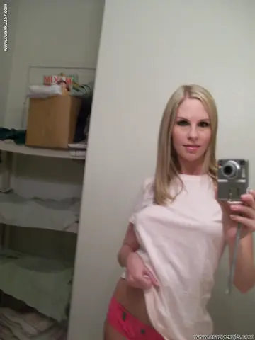Aimee Addison – Skinny Blonde MILF Strips for Mirror Selfies
