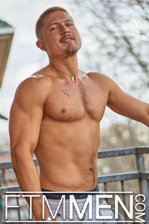Athletic Blonde Guy with Hairy Bush Masturbates – photo 3 of 15