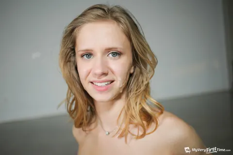 Rachel James: Slim Blonde Takes Multiple Facials in a Group Session – photo 21 of 21