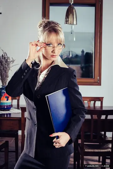 Bambola – Italian Blonde MILF Secretary Takes Anal in the Office