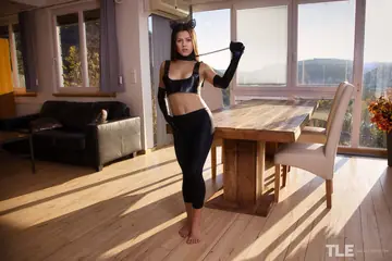 Serina Gomez – Thick Brunette in Leather Yoga Pants Plays with a Dildo