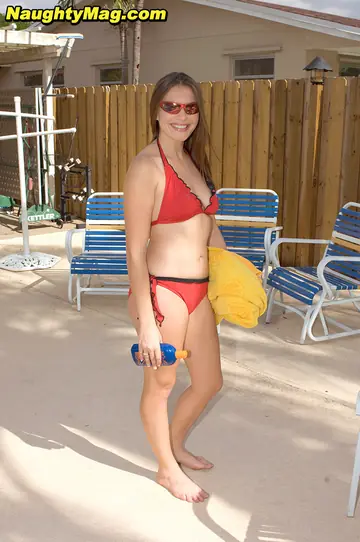 Sequoia Red – Thick Redhead Strips Out of Her Bikini in a Hammock