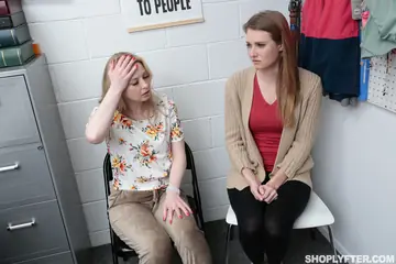 Sunny Lane – Two Slim Blondes Undress and Suck a Guard in the Office