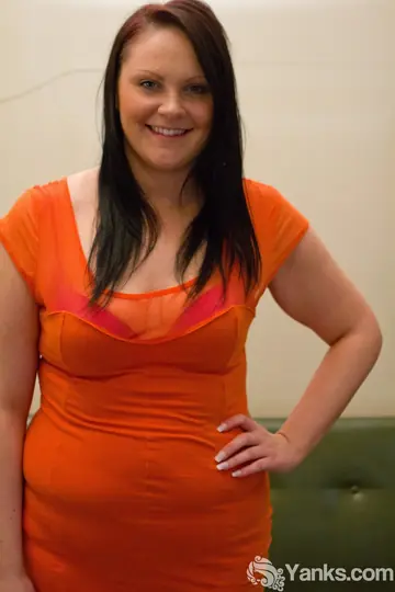 BBW Brunette Fingers Herself and Uses a Dildo