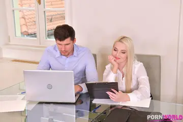 Lovita Fate – Petite Slim Blonde Gives a Handjob and Takes a Facial in the Office