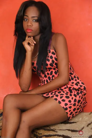 Ebony Amateur Lifts Her Skirt and Pulls Panties Aside