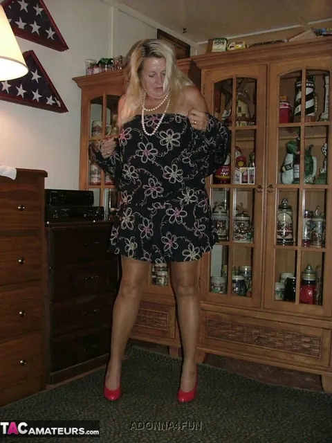 Blonde BBW in Lingerie and Stockings Spreads Her Shaved Pussy – photo 6 of 19