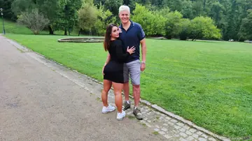 Sara Diamante – Italian Brunette Gives a Blowjob and Takes Anal Outdoors