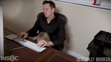 Riley Reyes – Hairy Blonde Secretary Sucks Cock and Takes Anal in the Office BDSM