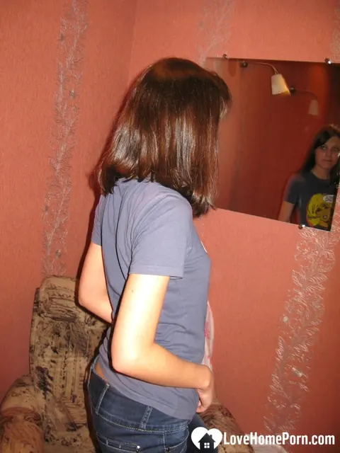 Liona Levi: Slim Brunette Poses Nude Then Pulls on Jeans in the Bathroom – photo 15 of 20