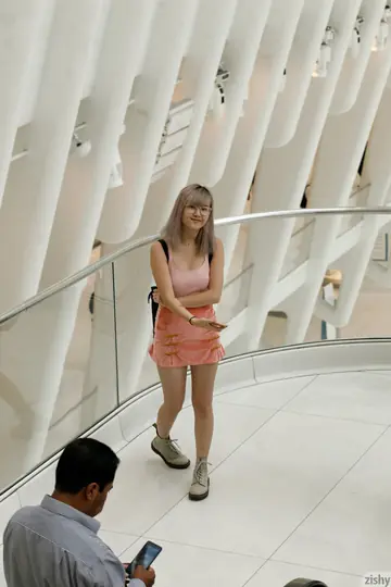 Barbie Qu – Asian Brunette Lifts Her Skirt and Spreads in Public