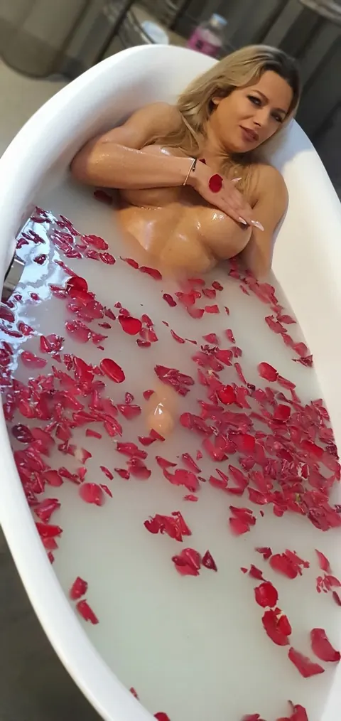 Shalina Divine: Slim Brunette MILF with Big Fake Tits Fucks a Dildo in the Bathroom – photo 2 of 15