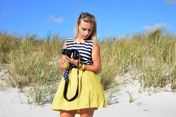 British Blonde PAWG Strips Off Her Skirt Outdoors to Toy Herself