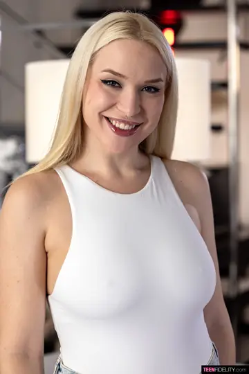 Vera Jawr – Pale Czech Blonde in Shorts Fingers Her Pussy on the Sofa