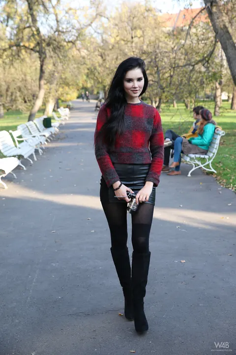 Malena Fendi: Asian Model in Boots Spreads Her Shaved Pussy Outdoors – photo 10 of 21