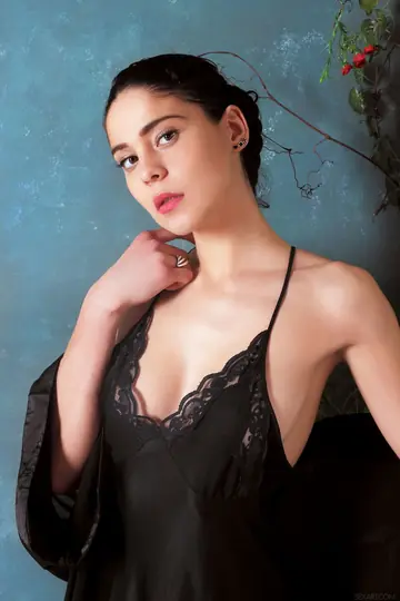 Callista B – Tall Short-Haired Brunette in Panties Spreads and Fucks