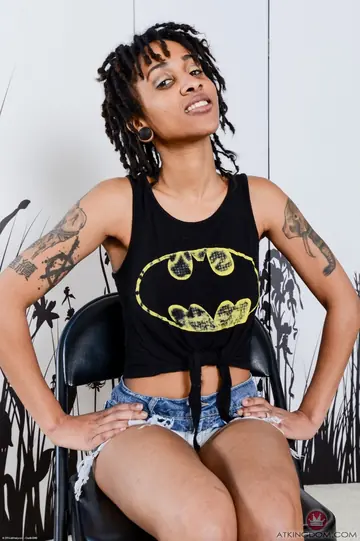 Indie Cass – Petite Ebony Brunette Shows Her Hairy Pussy and Anal Gape