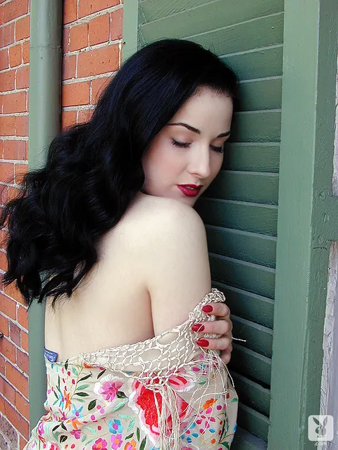 Dita V: Busty Pale Brunette Spreads Her Legs Outdoors – photo 9 of 16