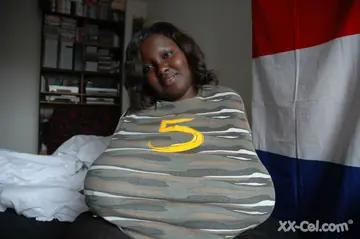 Mariana Kodjo – Curvy Ebony Woman with Big Natural Tits Spreads Her Pussy
