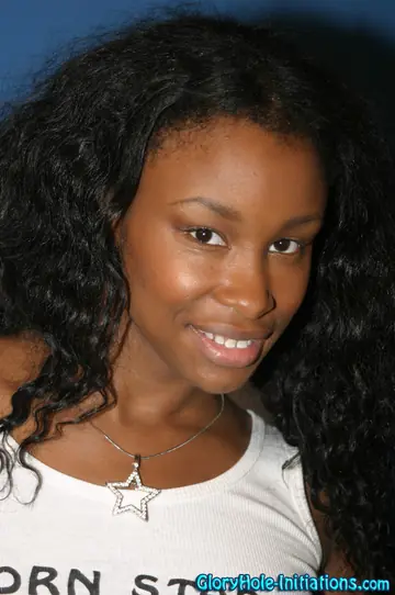 Kianna Jayde – Ebony Brunette with a Piercing Takes Gloryhole Facial and Swallows
