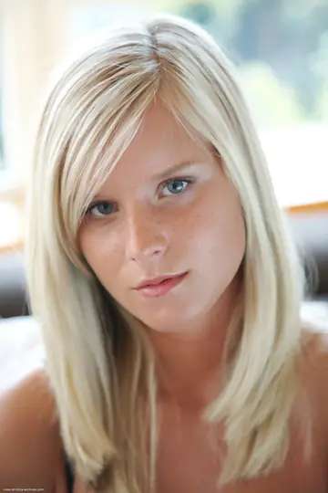 Miela A – Blonde with Big Natural Tits Spreads Her Trimmed Pussy