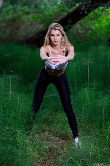 Christine Cardo – Russian Blonde Spreads Her Shaved Pussy in the Forest