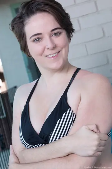 Short-Haired Brunette BBW Pulls Panties Aside for Hairy Pussy