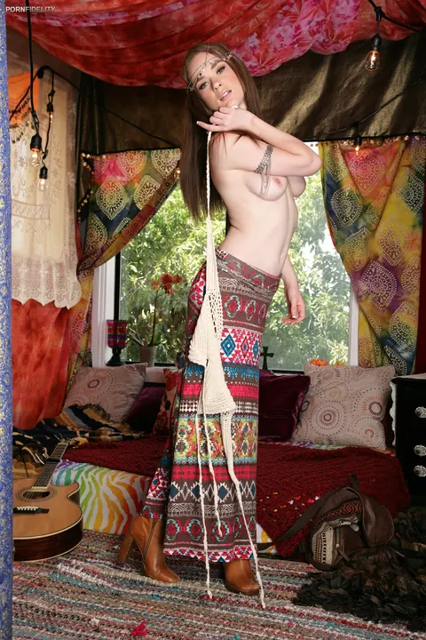 Penny Brooks: Slim Redhead Strips to Bare Her Natural Tits Outdoors – photo 7 of 16
