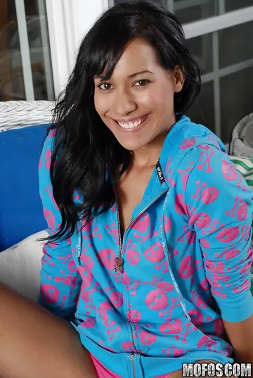 Courtney Page – Brunette Latina Amateur Pulls Panties Aside and Uses a Toy