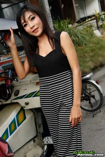 Petite Thai Babe Sucks and Rides in a Hotel