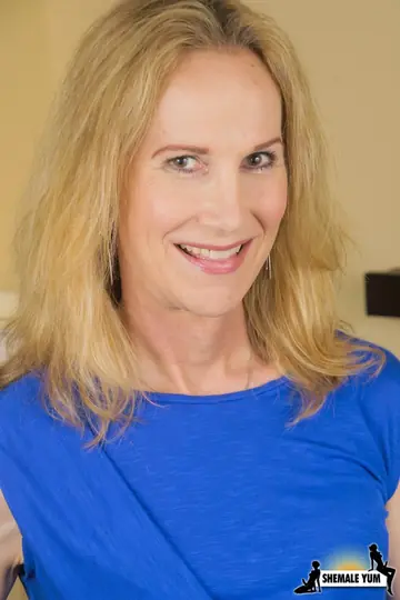 Mature Trans Woman Poses Nude and Reveals Her Body