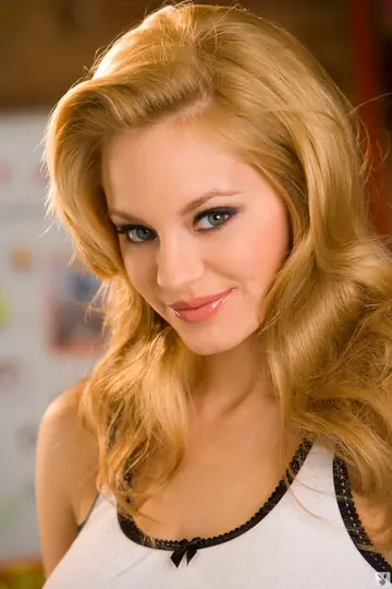 Cassie Keller – Blonde PAWG in Panties Shows Off Her Natural Tits and Big Ass