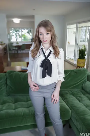 Cleo Clementine – Busty Blonde MILF and Slim Brunette Eat Pussy and Finger Each Other