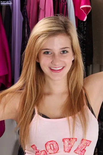 Karma Jones – Thick Blonde Strips Out of Her Shorts and Panties to Spread
