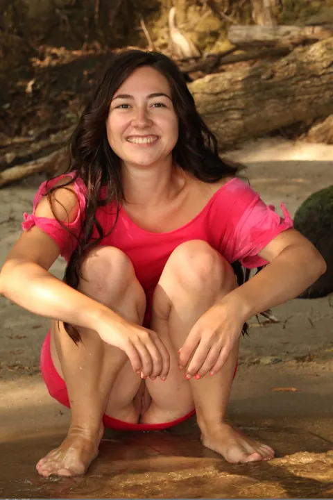 Brunette Spreads Her Shaved Pussy in the Forest – photo 11 of 21