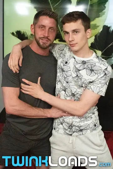 Bodybuilder Kisses Twink Before Fucking Him Hard