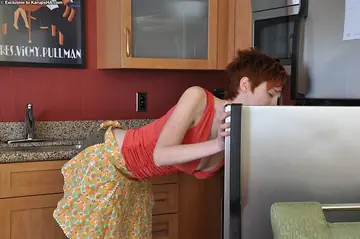 Ryanne – Short-Haired Redhead Strips and Spreads Her Hairy Ass