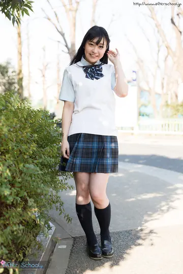 Ai Minano – Japanese Brunette Shows Her Big Natural Tits and Masturbates Outdoors