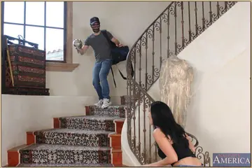 Veronica Rayne – Thick Brunette MILF Takes Anal on the Stairs and Swallows