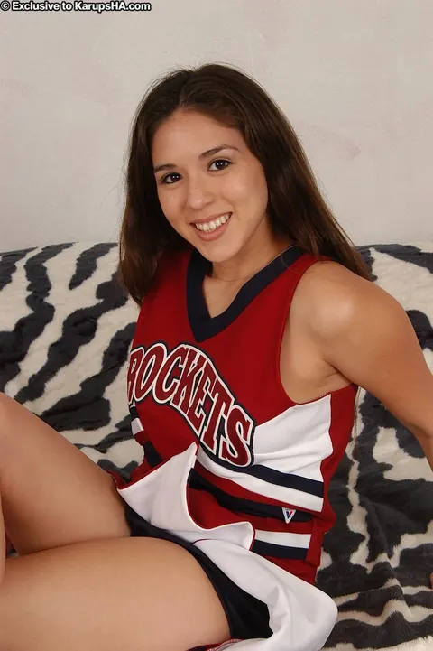 Mellissa: Thick Brunette in Uniform Reveals Her Shaved Pussy – photo 4 of 21